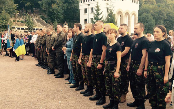 У Зарваниці просили миру для України