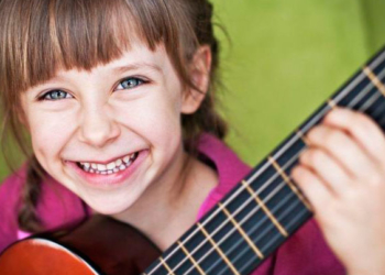 10 причин записати дитину до музичної школи
