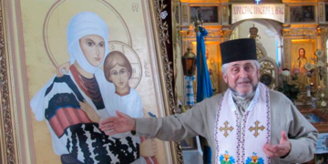 Ікона Матері Божої у… борщівській вишиванці