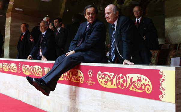 Блаттер дав хабар Платіні