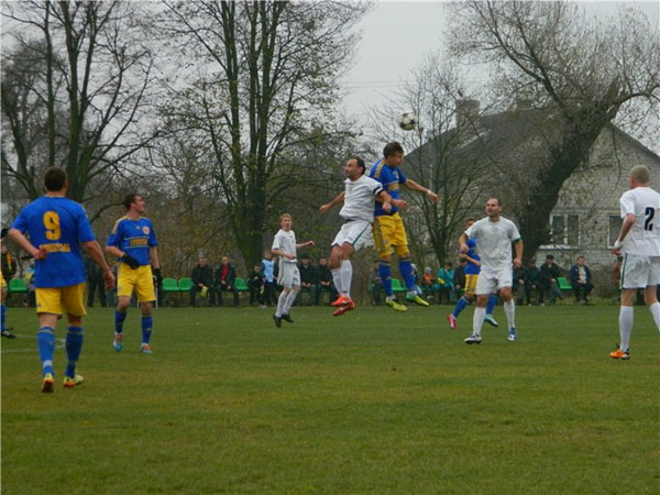 Тернополяни поступилися рівнянам, але мінімально