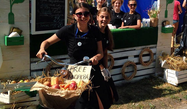 З «Вуличного ринку» до дружньої ресторації…