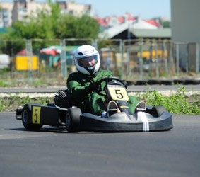 У Тернополі відновили та протестували  єдину в Західній Україні картингову трасу