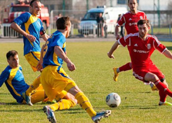 Тернопільські клуби — на різних полюсах