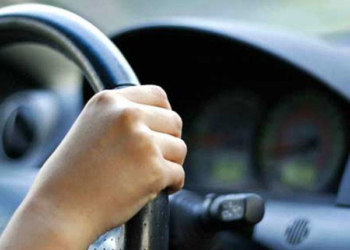 Викрали автомобіль на очах у власника