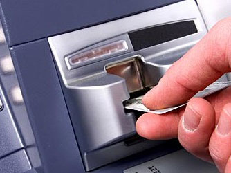 Аферисти «полюють» на довірливих мешканців області