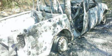 Хто стріляє в спину?