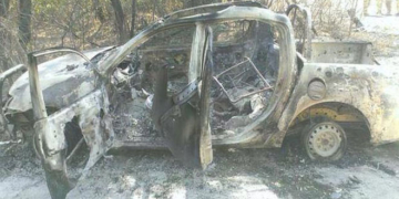 Хто стріляє в спину?