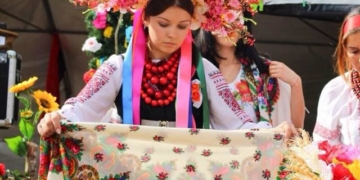 Влаштували весілля, щоб зібрати кошти для АТО (ФОТО)