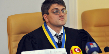 Скандальному судді Кірєєву, оголошеному в розшук, досі нараховують зарплату