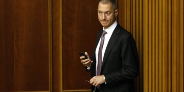 В Австрії Борис Ложкін підозрюється у відмиванні грошей. Генпрокуратура України на жодні звернення не реагує.