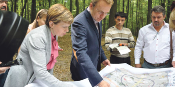 Вбережи, Боже, Тернопіль від «безцінного досвіду» Садового, про який теревенить Пастух