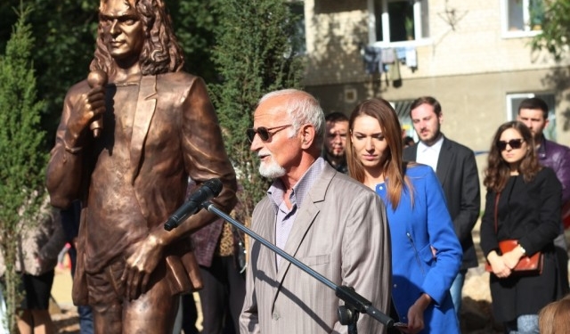 Кузьмі Скрябіну встановили пам’ятник