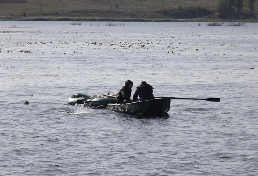 На Тернопільщині зі ставка витягли тіло рибалки