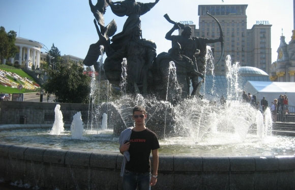 Студенту-медику з Тернополя потрібно допомогти зібрати 100 тис. грн. на операцію