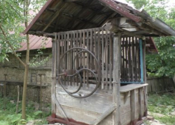 На Борщівщині з криниці витягли тіло чоловіка