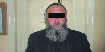 На Тернопільщині «промишляють» шахраї у священицьких рясах