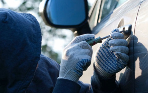 У Тернополі викрали автівку й здали її на металобрухт