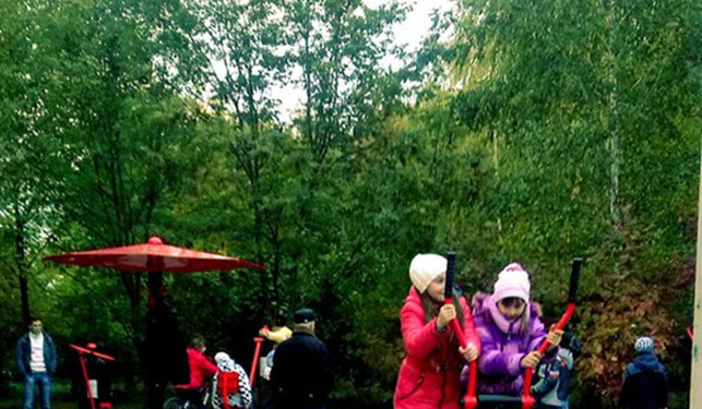 Тернопільські дітлахи освоюють нові майданчики на Куліша (ФОТО)