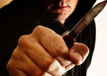 У Тернополі чоловік ледь не зарізав дружину