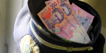 За хабар судитимуть директора автошколи