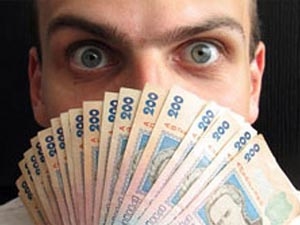 Скільки грошей потрібно українцям, щоб прожити місяць (ВІДЕО)