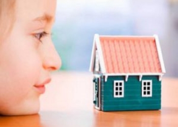 Дитині-сироті повернули будинок