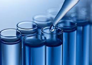 Жінка  визначає хворобу за… запахом