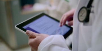 У поліклініку – з електронною карткою