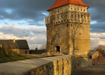 ТОП-7 легендарних замків Тернопільщини