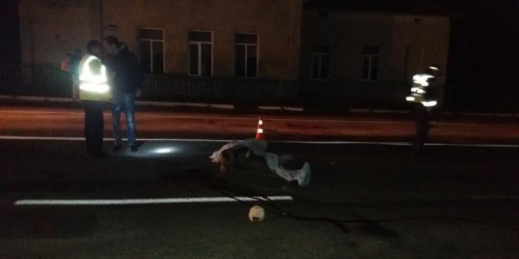 Смертельна ДТП поблизу Тернополя: вантажівка збила чоловіка