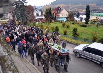 «Не можу собі пробачити, що не поїхала до сина в госпіталь…»