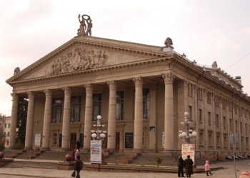 Дітки бійців АТО безкоштовно зможуть відвідати театри в Тернополі