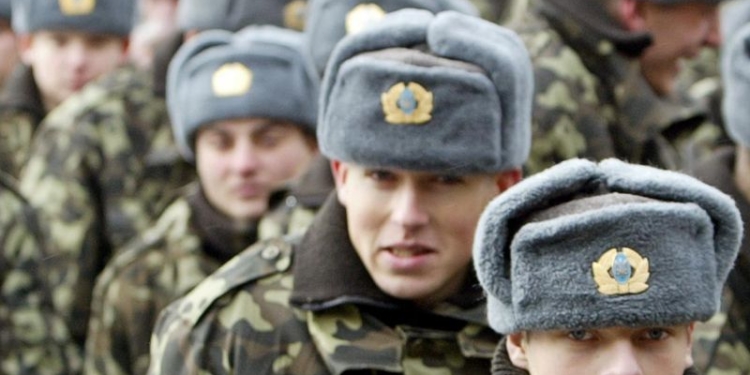 Чоловіків знову покличуть до армії