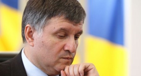 МВС погодилося перекладати всі виступи Авакова українською мовою
