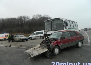 Аварія поблизу Тернополя. Є потерпілі. (ФОТО)
