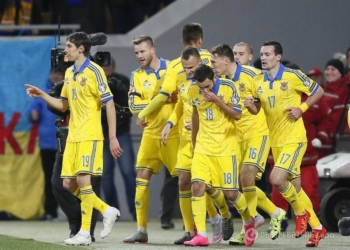 Ввечері футбольна Україна матиме унікальний шанс