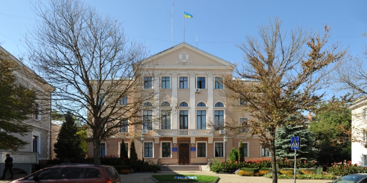 На завтрашню сесію Тернопільської міськради винесено близько 140 проектів