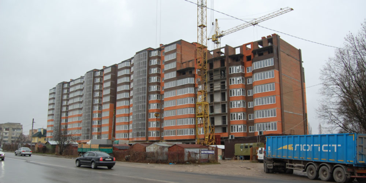 Замість нових квартир «кота в мішку» підсовує пайовикам «Набережний квартал»