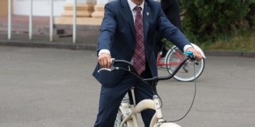 «Слуга народу»: президент, якого не зіпсувала влада