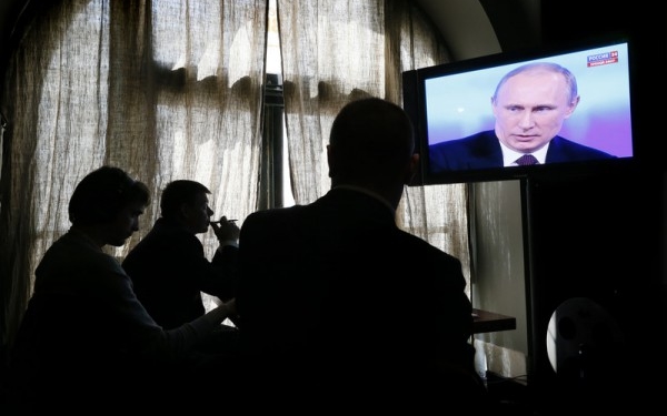 У Криму світиться лише… Путін