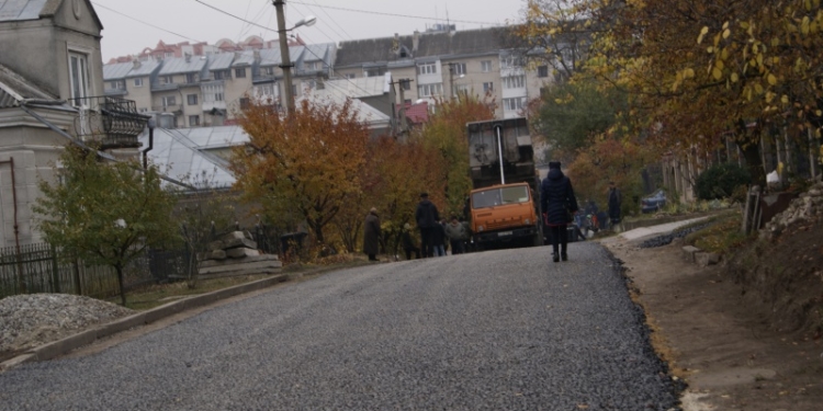 У Тернополі ремонтують вулиці, про які не згадували пів століття