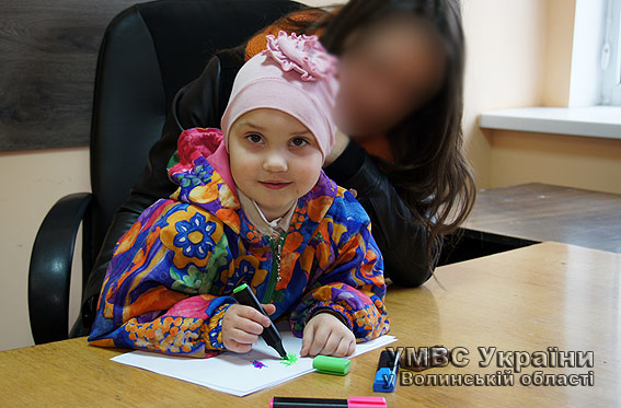 На Волині засудили батьків, які продали свою дитину