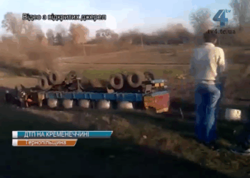 На Кременеччині перекинулася фура з газовими балонами. (ВІДЕО)