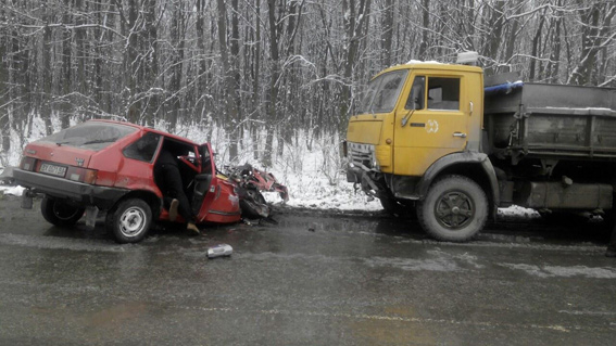 На Тернопільщині дві аварії через ожеледь