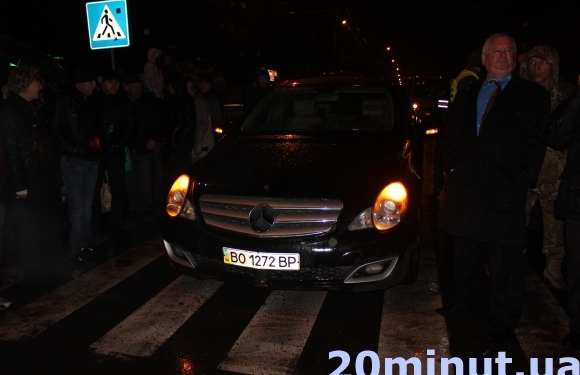 У Тернополі жінку з дитиною збив колишній прокурор?