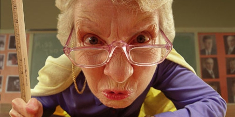 Вчителька з Чорткова заявила про махінації з оцінками