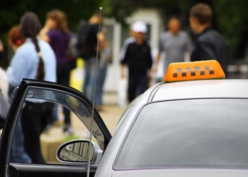 У Тернополі пасажир напав на таксиста