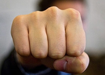 Ледь не вбили чоловіка через жінку