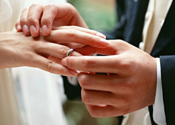 Греко-католиків закликають підтримати святість шлюбу чоловіка та жінки